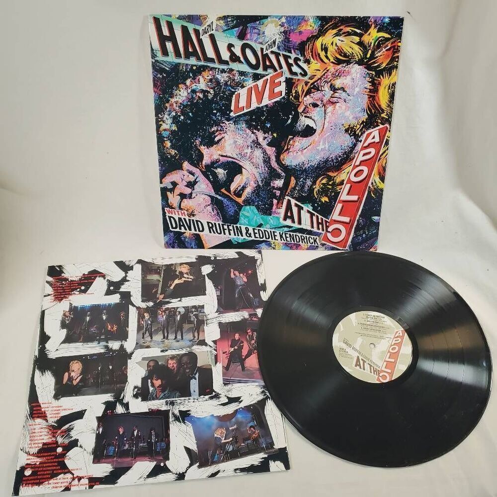 Live at the Apollo with David Ruffin and Eddie Kendricks by Daryl Hall & John Oa
